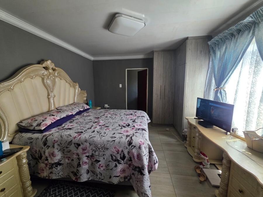 3 Bedroom Property for Sale in Zamdela Free State